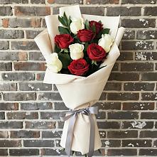 Букет цветов из:  Розы в Михайловке Приморский край