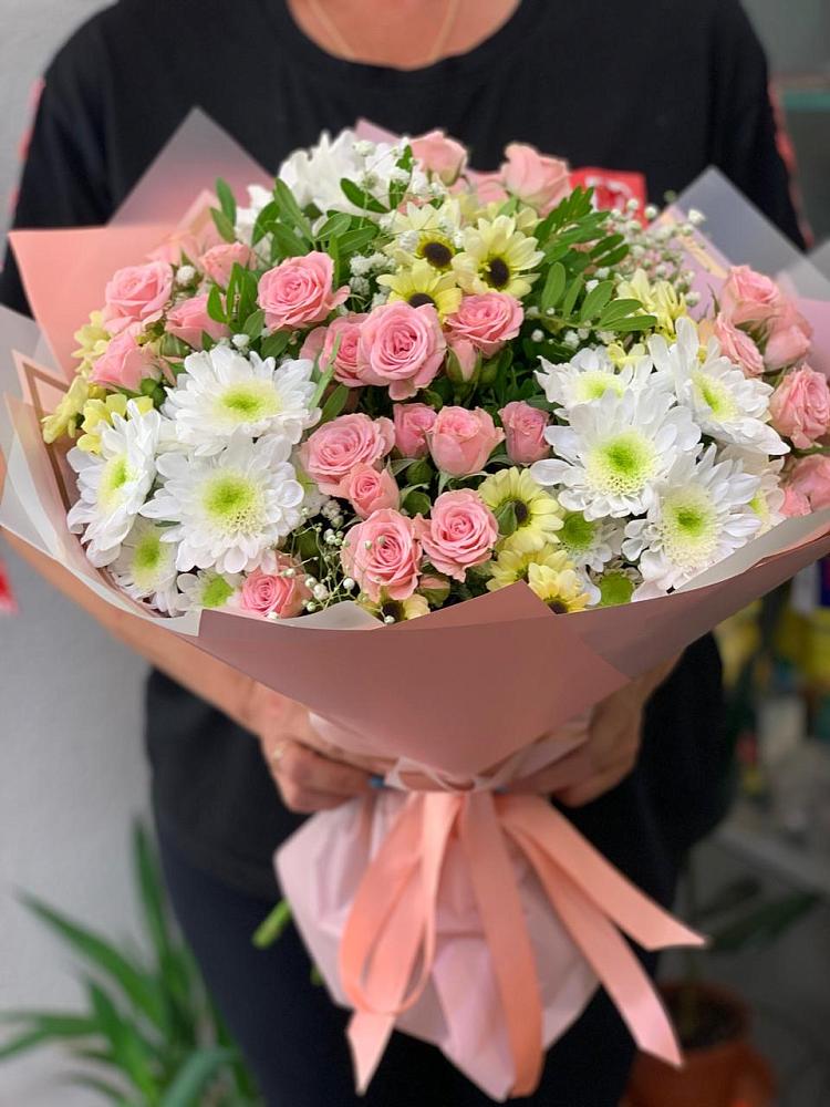 Букет цветов из: Розы и Хризантемы в Михайловке Приморский край