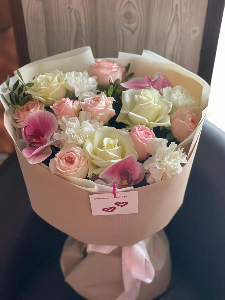 Букет цветов из: Орхидеи, Розы и Гвоздики в Михайловке Приморский край