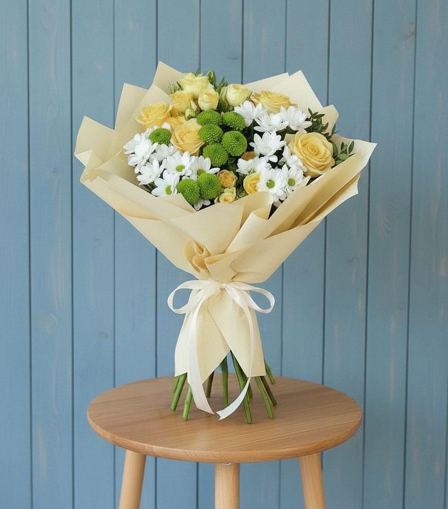 Букет цветов из: Хризантемы и Розы в Михайловке Приморский край