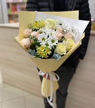 Букет цветов из:  Альстромерии, Розы и Хризантемы в Михайловке Приморский край