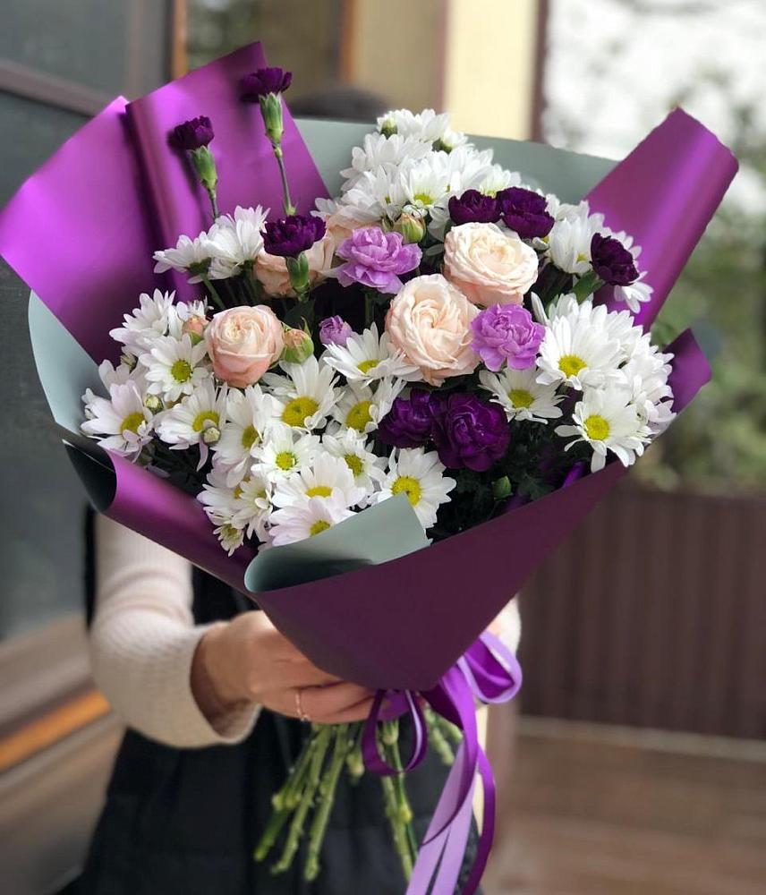 Букет цветов из: Хризантемы, Гвоздики и Розы в Михайловке Приморский край