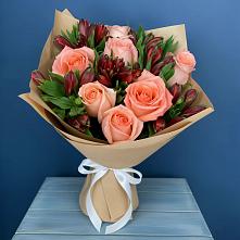 Букет цветов из:  Розы и Альстромерии в Михайловке Приморский край