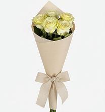 Букет цветов из:  Розы в Михайловке Приморский край
