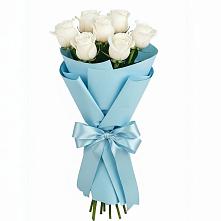 Букет 7 белых роз Проуд в Михайловке Приморский край