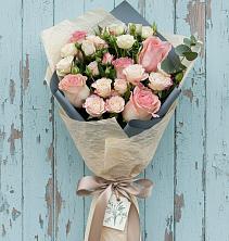 Букет цветов из:  Розы в Михайловке Приморский край