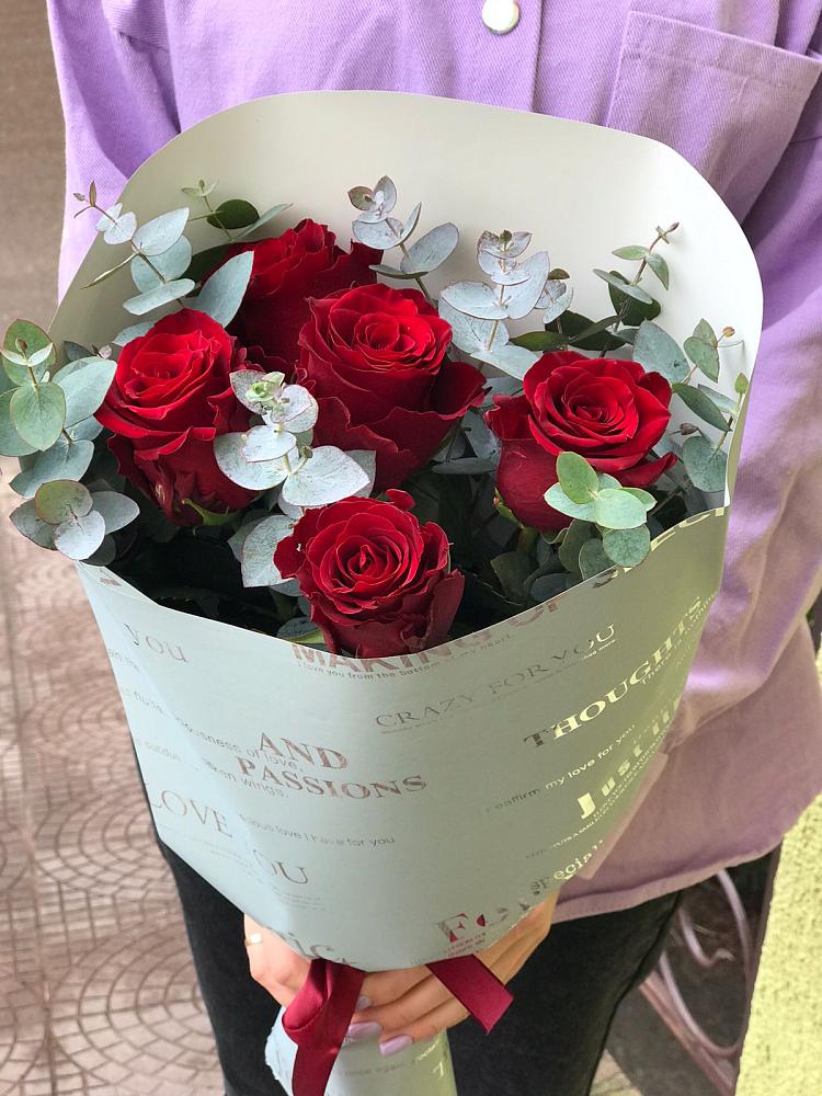 Букет цветов из: Розы в Михайловке Приморский край