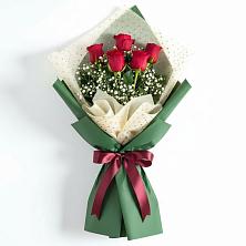Букет цветов из:  Розы в Михайловке Приморский край
