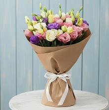 Букет цветов из:  Лизиантусы в Михайловке Приморский край