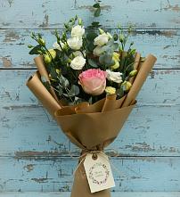 Букет цветов из:  Розы и Лизиантусы в Михайловке Приморский край