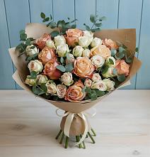 Букет цветов из:  Альстромерии и Розы в Михайловке Приморский край